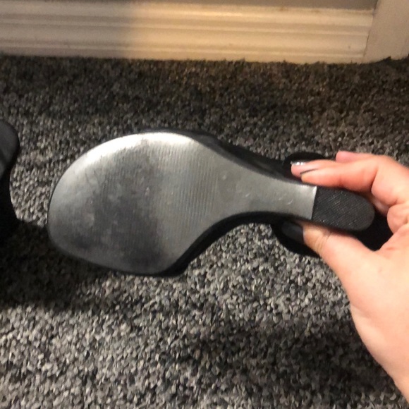 Calvin Klein Black Satin wedge - Picture 4 of 4